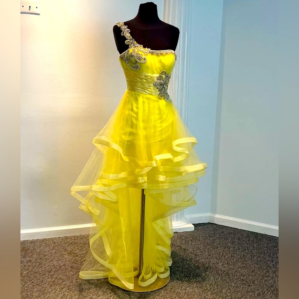 Sherri Hill Hi-Low One Shoulder Yellow Dress, Sz 2, Ret $499